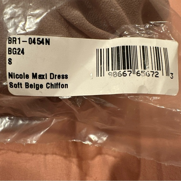 Show Me Your Mumu Nicole Maxi Dune Luxe Satin Dress Soft Beige Size Small NWT - Picture 15 of 15